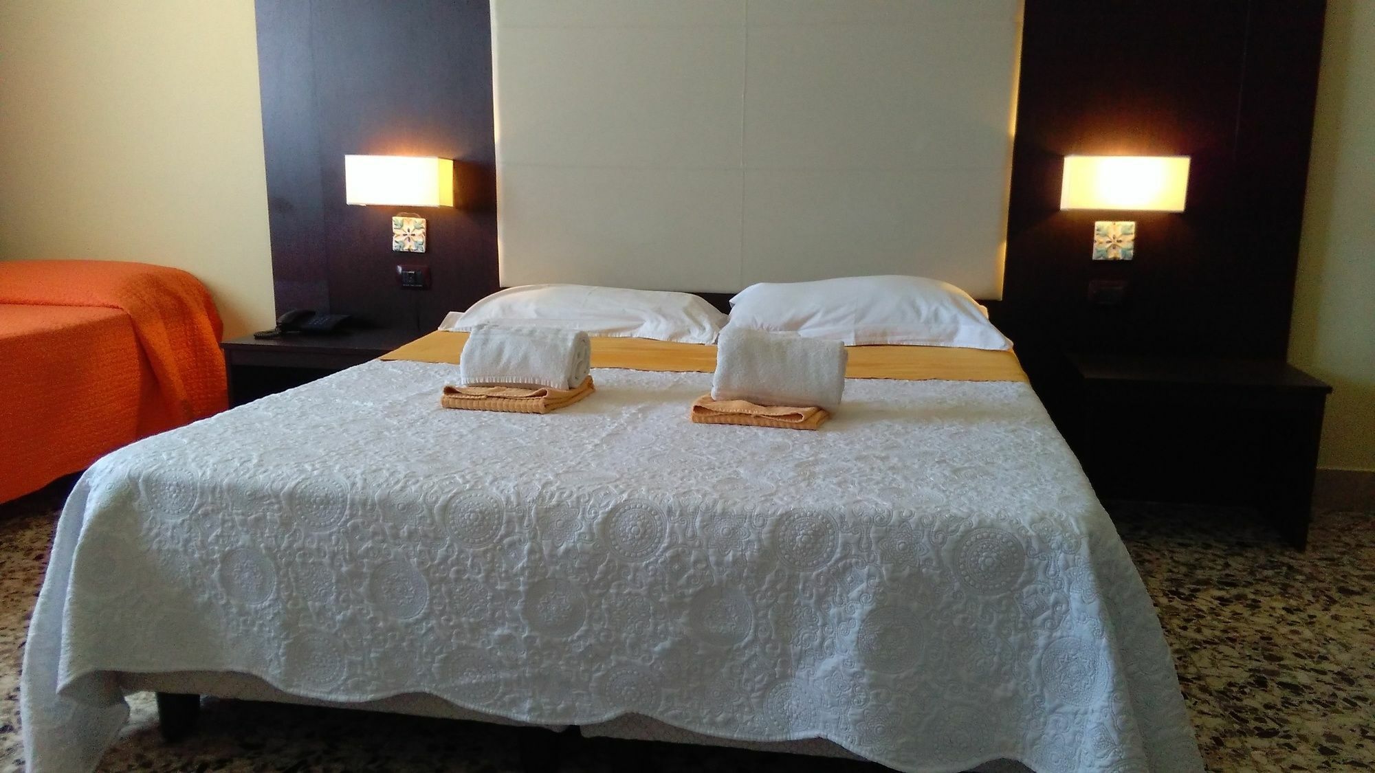 Hotel Liberta Palermo Zewnętrze zdjęcie